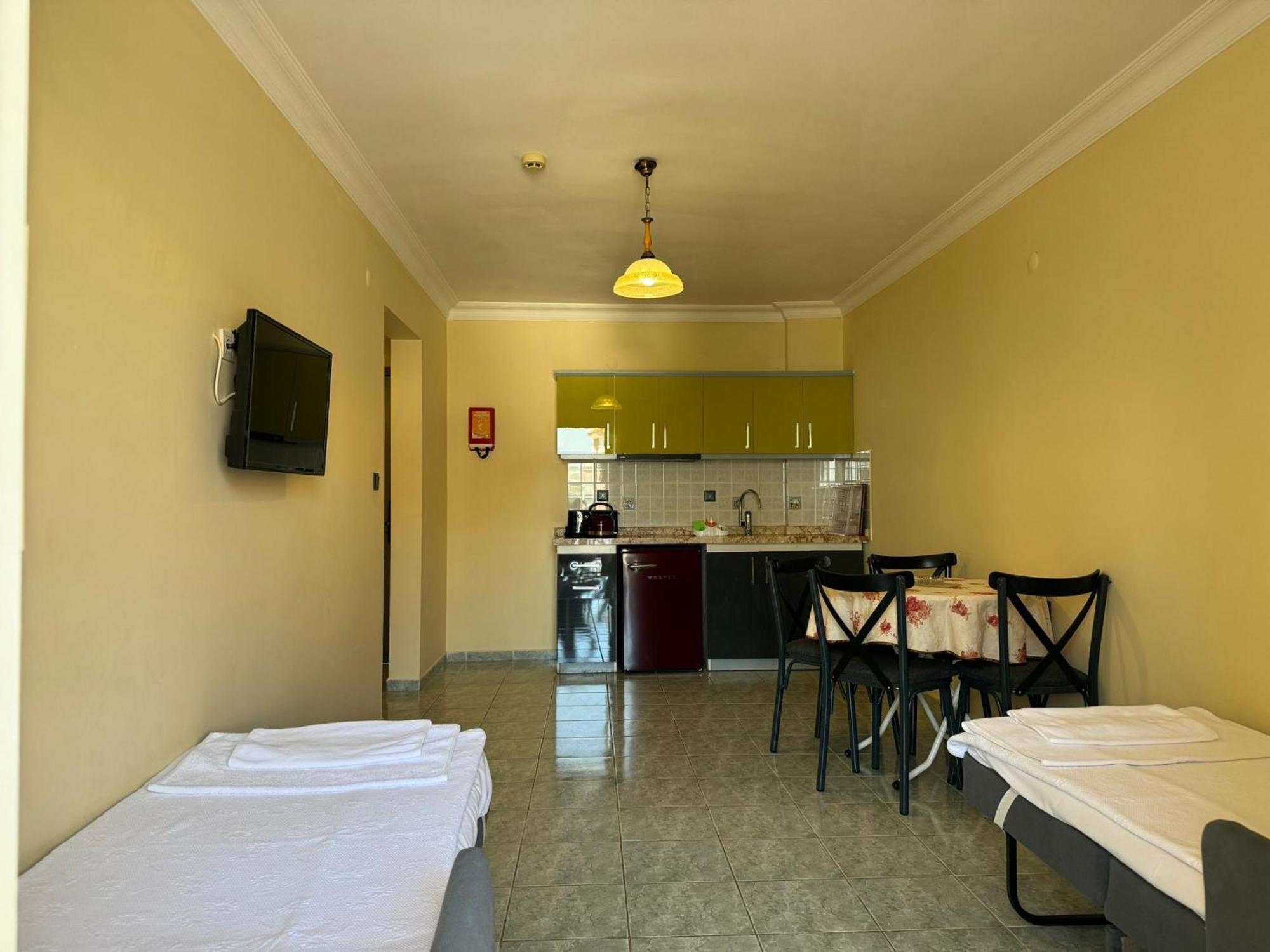 Ozlem 2 Aparthotel